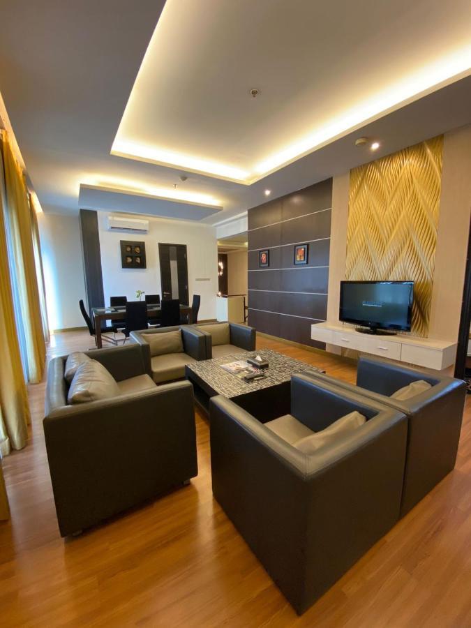 Golden Flower By Kagum Hotels Bandung Exterior photo